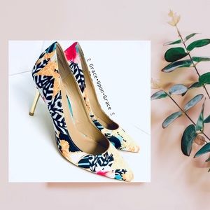 THALIA SODI Floral Print Heels